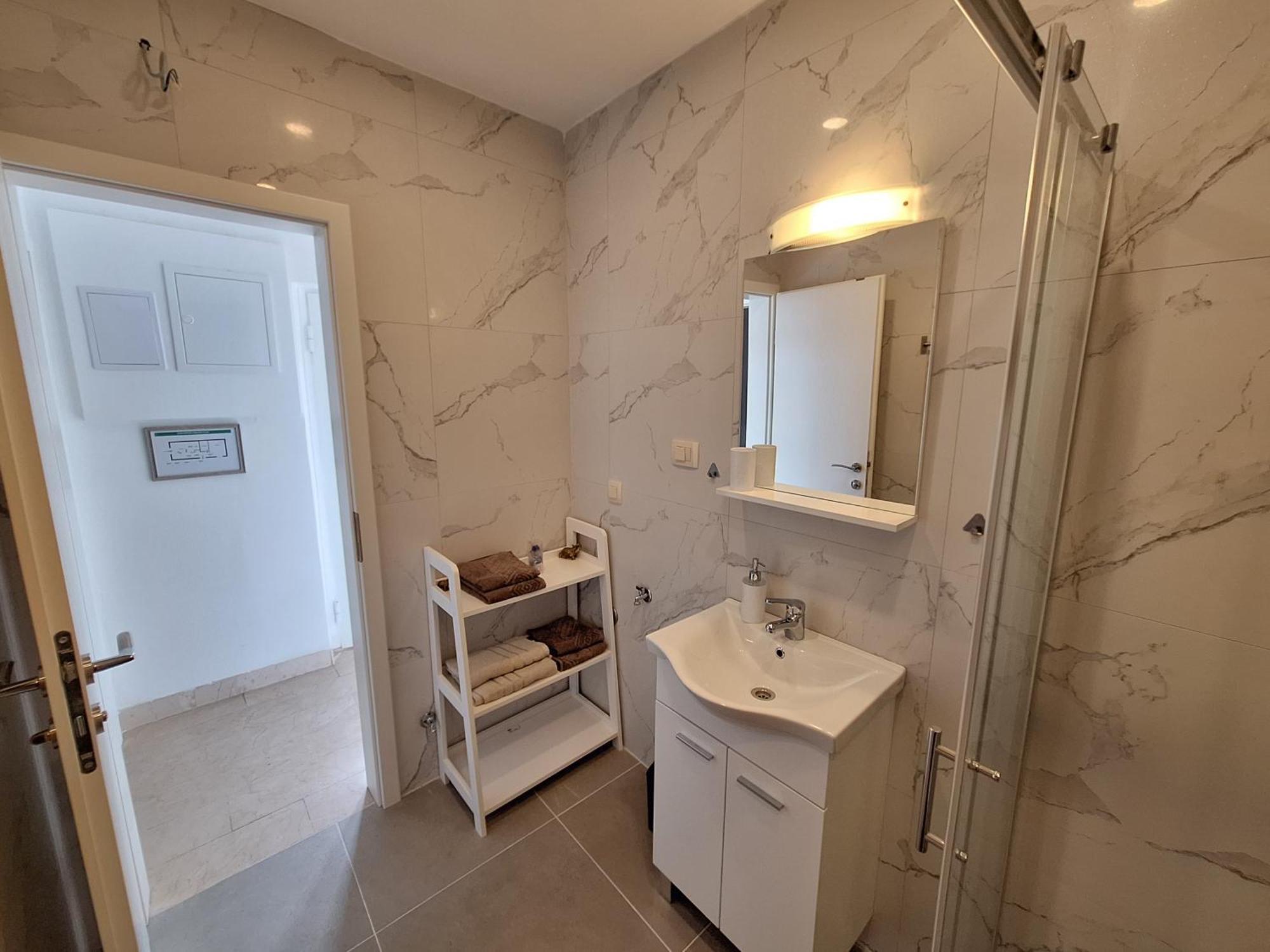 Pin Apartment Mlini