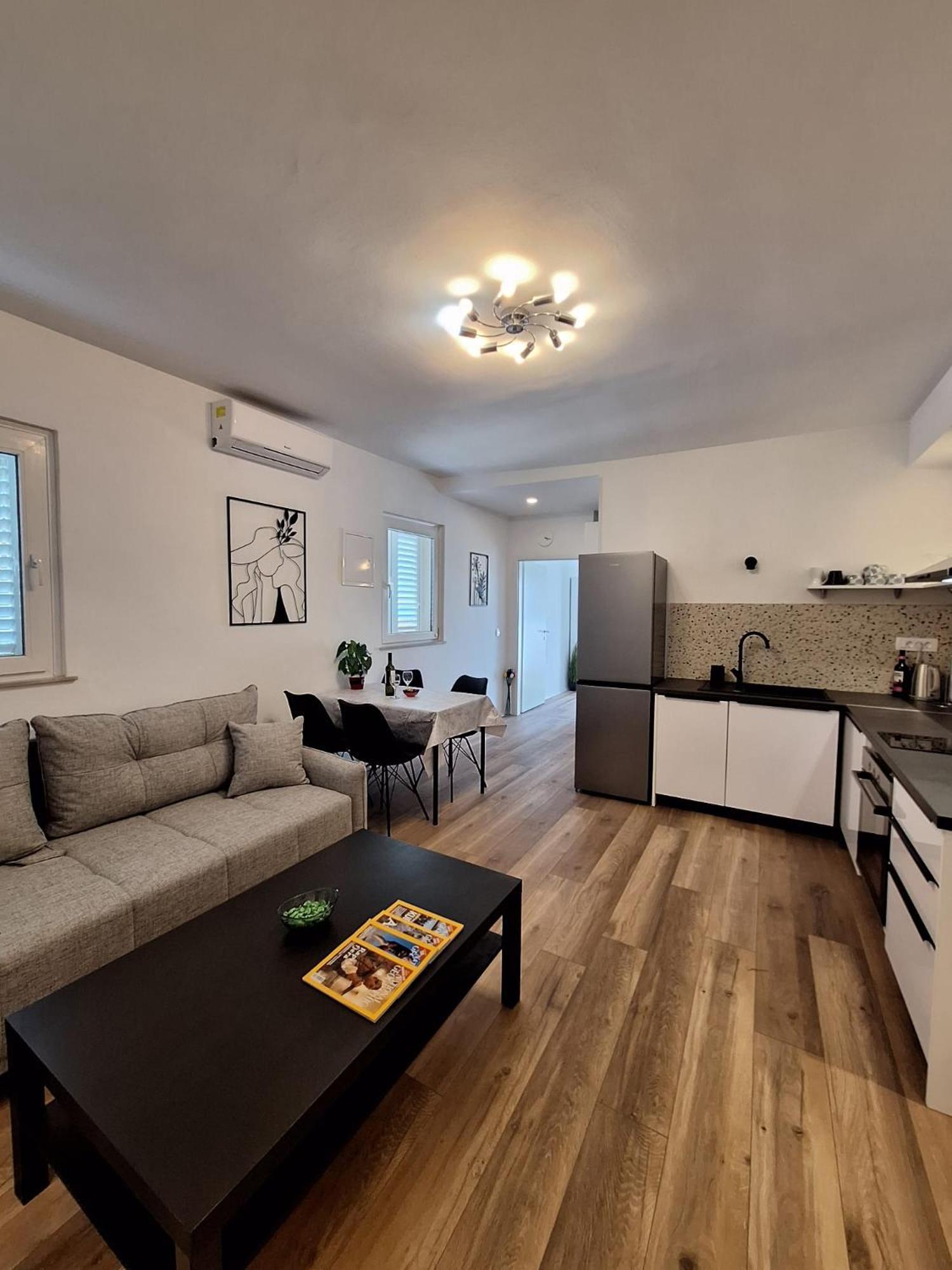 Apartment Pin