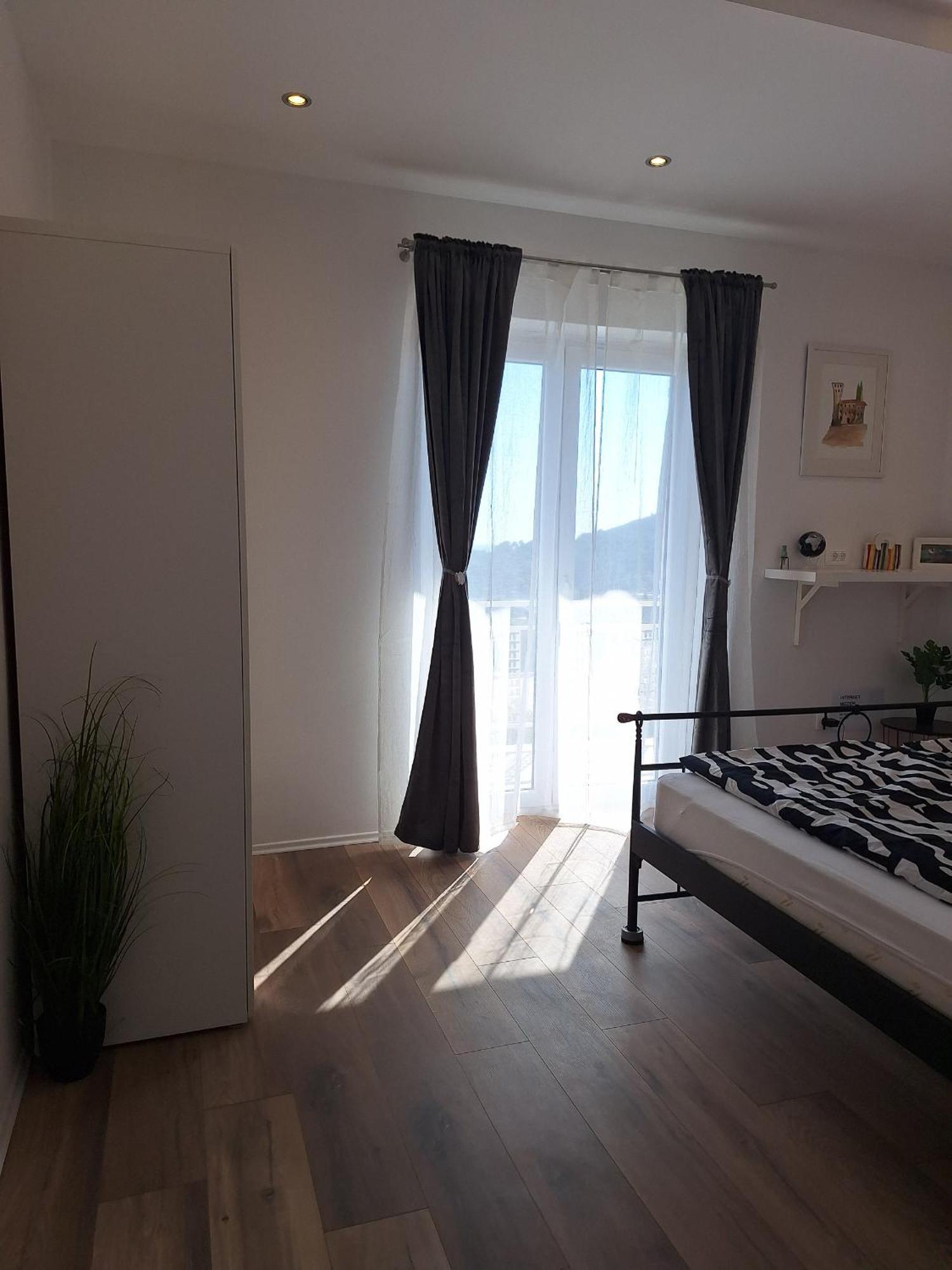 Apartment Pin *